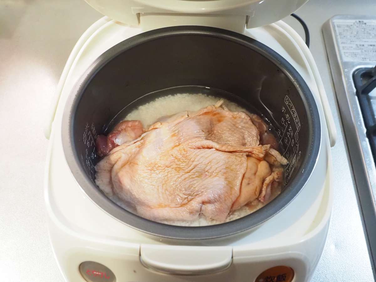 ポン酢しょうゆカオマンガイ｜炊飯器で簡単！ナンプラーなしでも旨いタイ風鶏飯