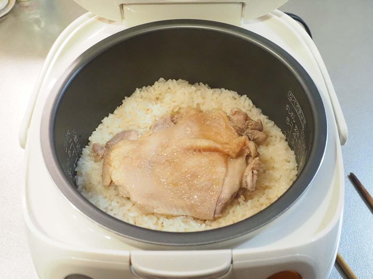 ポン酢しょうゆカオマンガイ｜炊飯器で簡単！ナンプラーなしでも旨いタイ風鶏飯