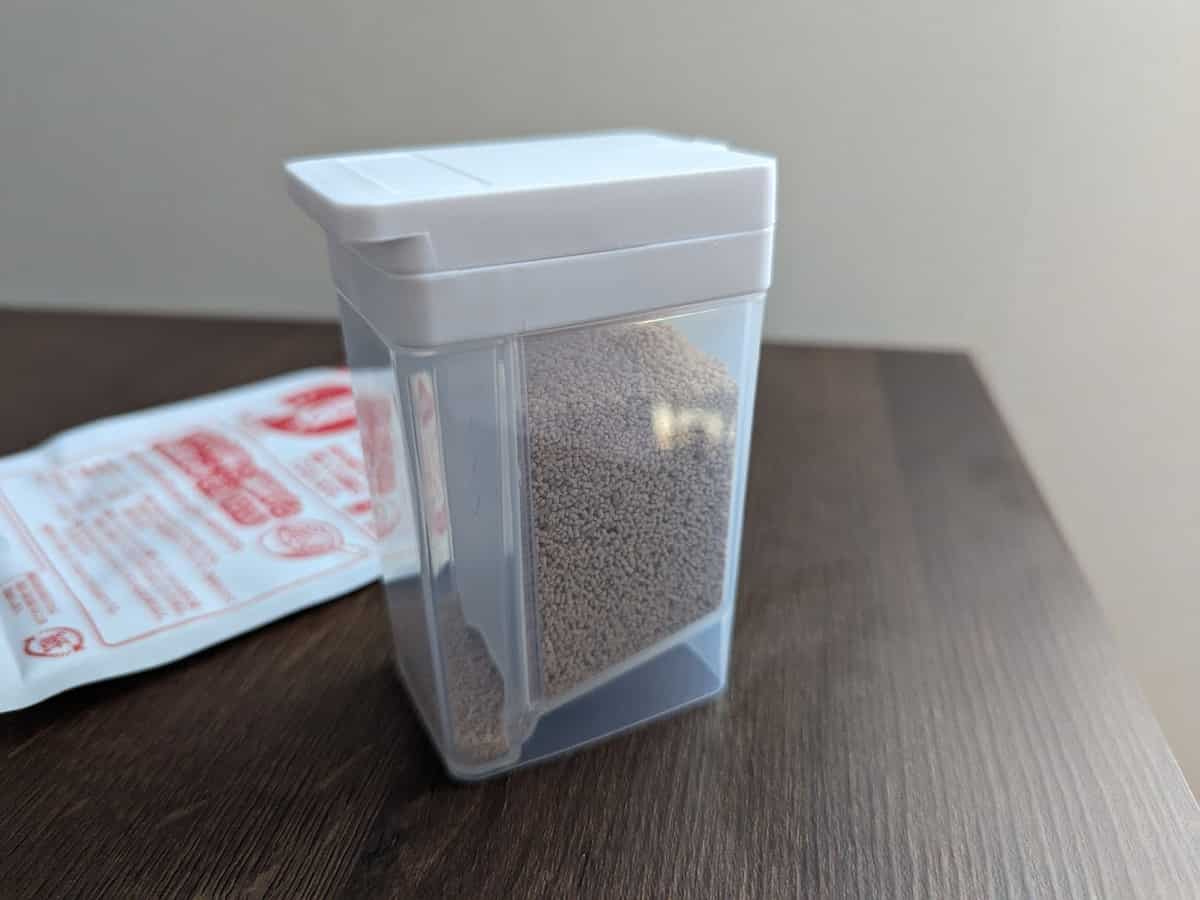 振るだけで小さじ1杯分！ダイソーの「調味料ボトル」が便利
