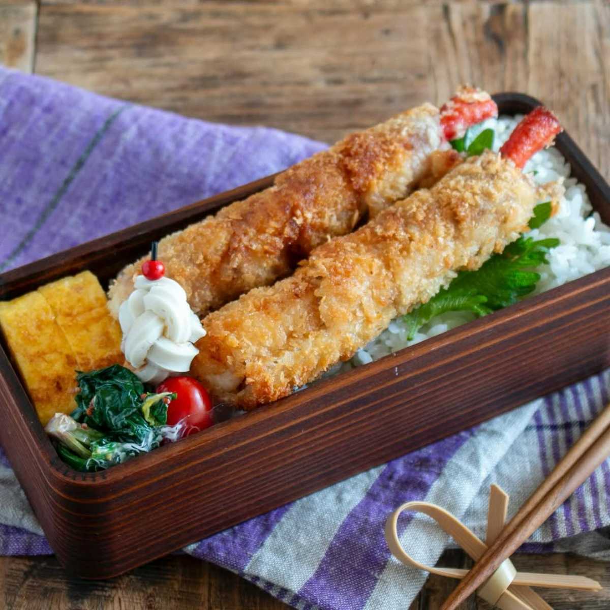 ふわふわ＆コスパ抜群！エビフライ風も作れるはんぺんおかず5選