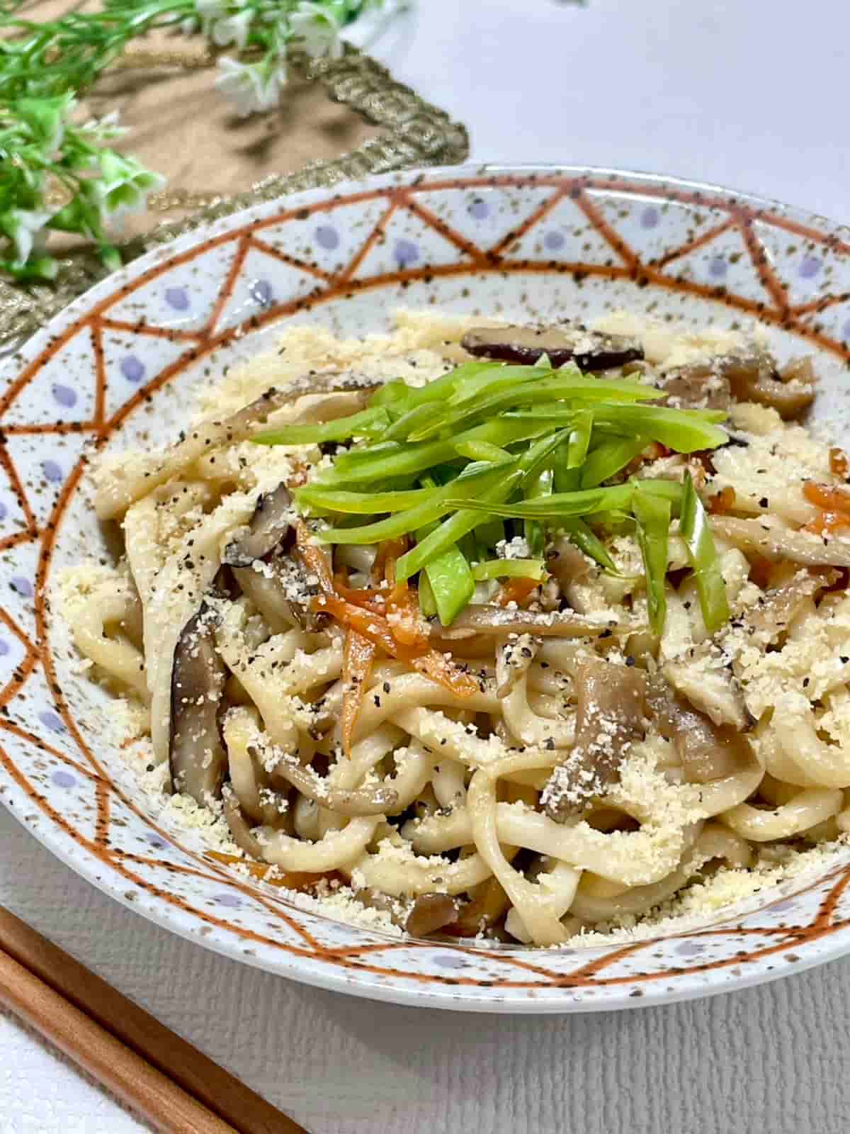 和きのこのペペロンチーノ焼きうどん