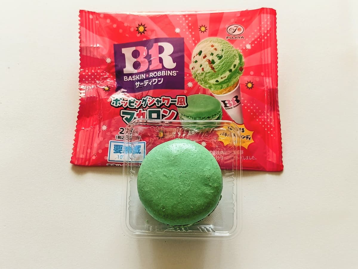 ファミマ「サーティーワン ホッピングシャワー風マカロン」