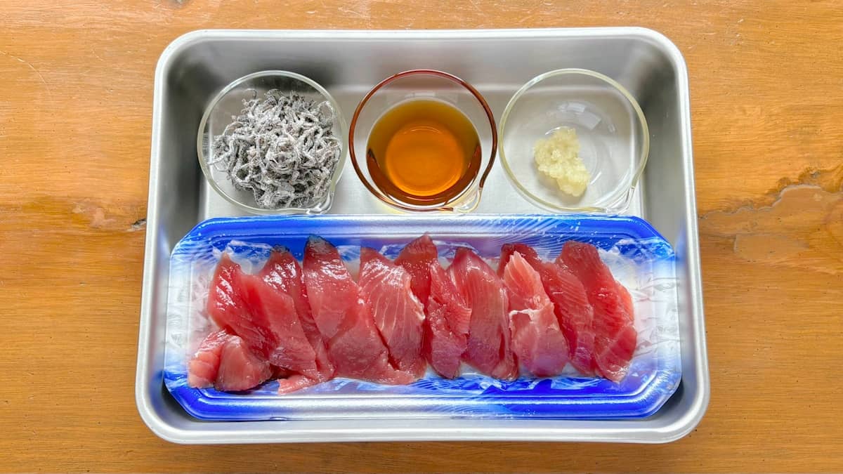 刺身のごま塩昆布あえ