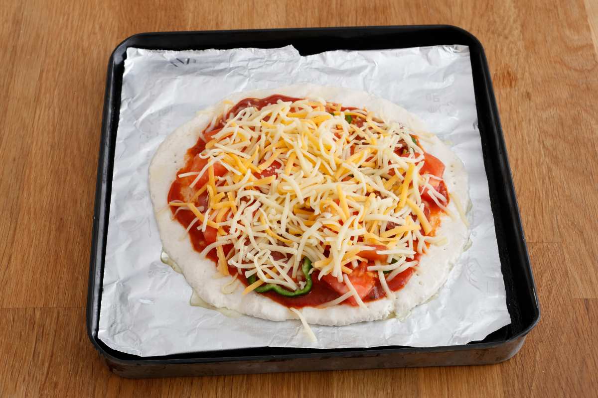 『ポリ袋で作るかんたん米粉パン』ピザ　オーブントースターで焼く