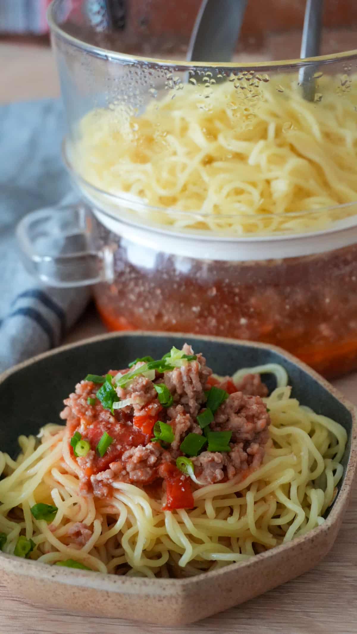 レンジで「旨辛坦々トマト焼きそば」レシピ