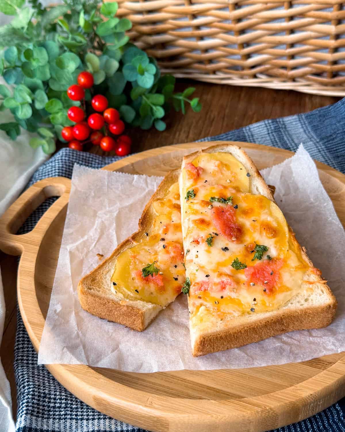 新じゃが明太チーズトースト