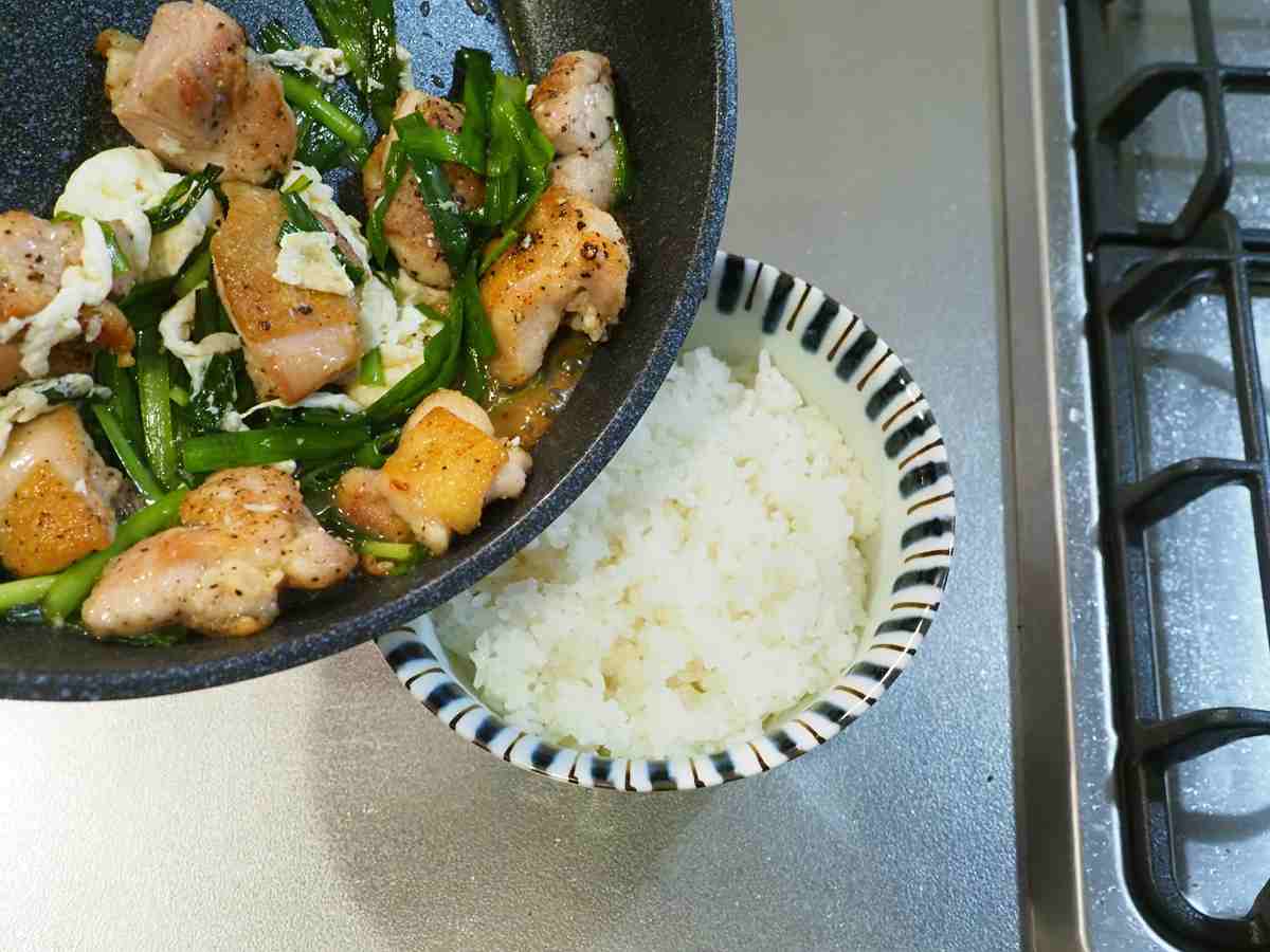 鶏もも肉の塩だれスタミナ丼