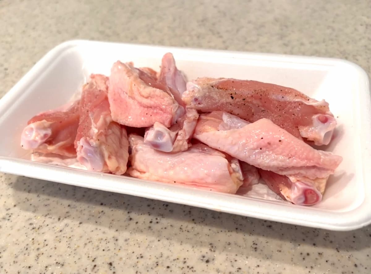 おかわり必至の手羽中唐揚げ