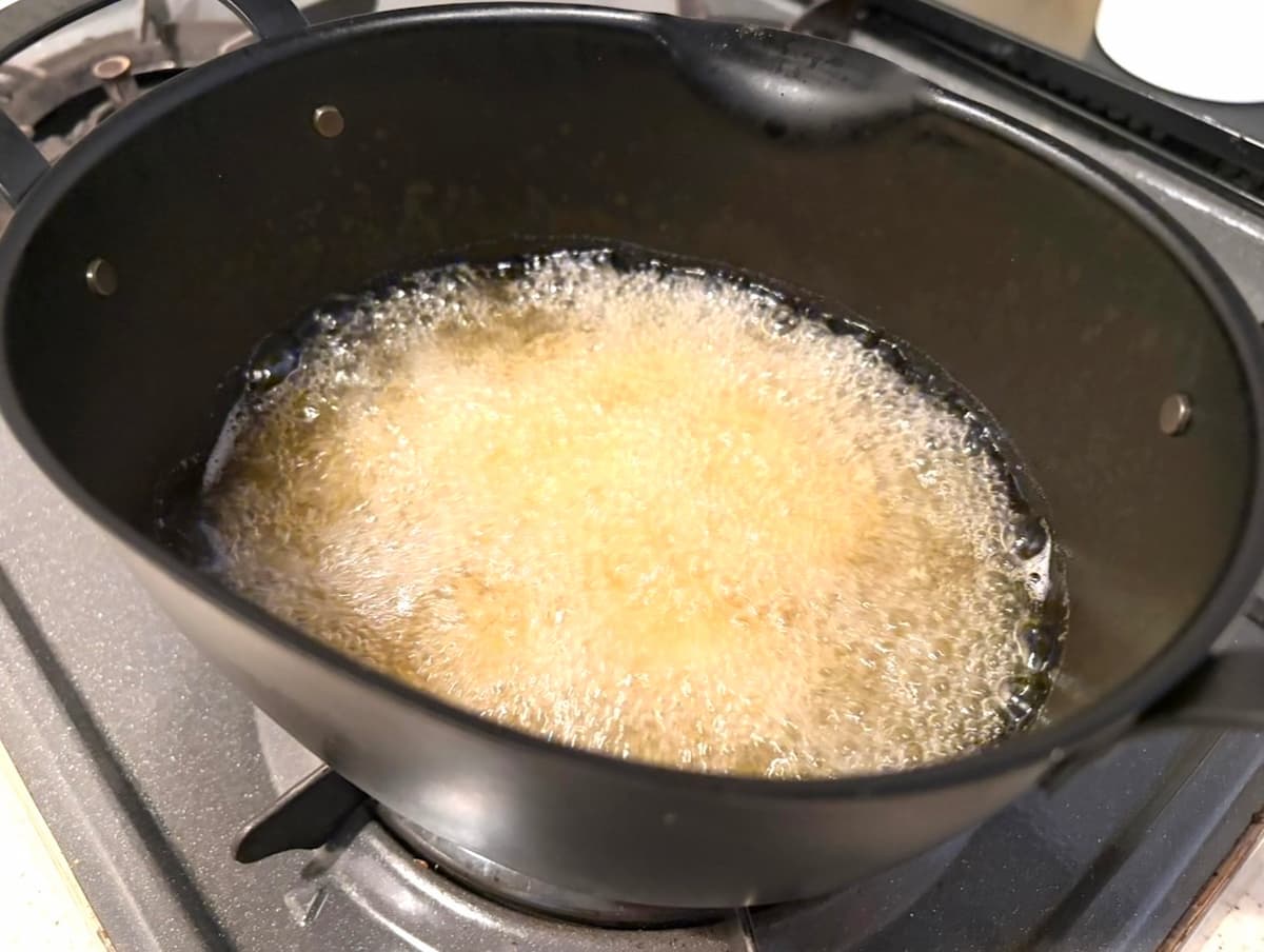 おかわり必至の手羽中唐揚げ