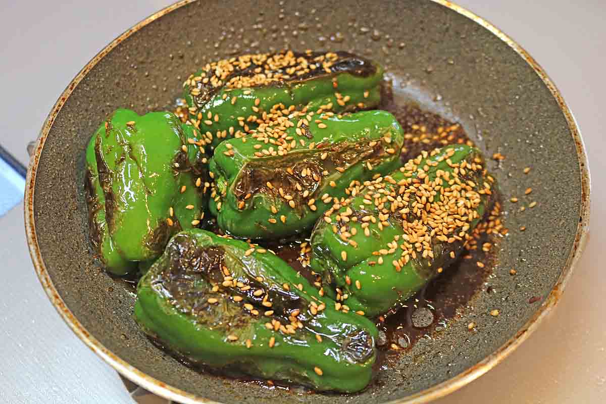 丸ごとピーマン焼き3
