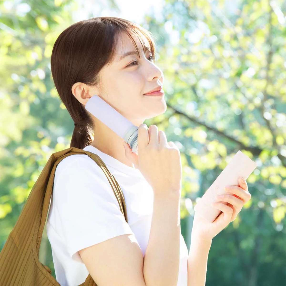 SNSで人気！持ち歩ける「氷のう」で暑さ対策