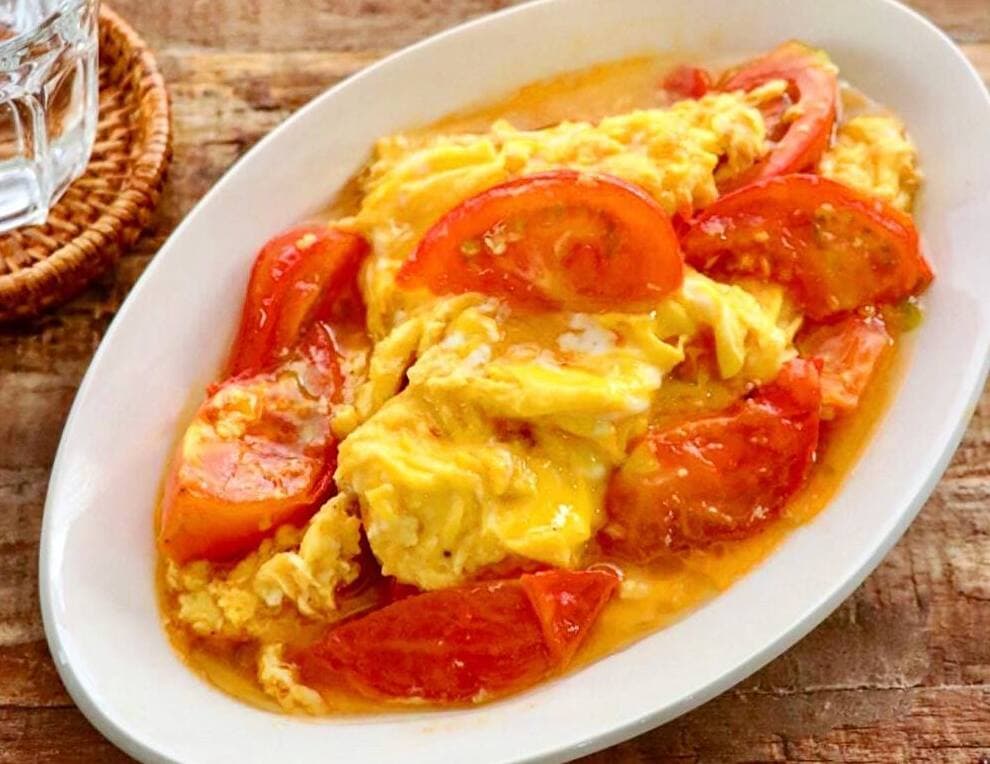 ふわとろ食感がたまらない♪「トマトと卵の炒め物」レシピ