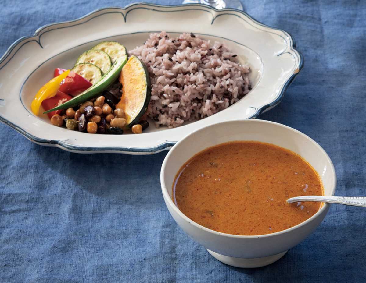 さらっと軽やか！暑い日に食べたい「簡単スープカレー」レシピ