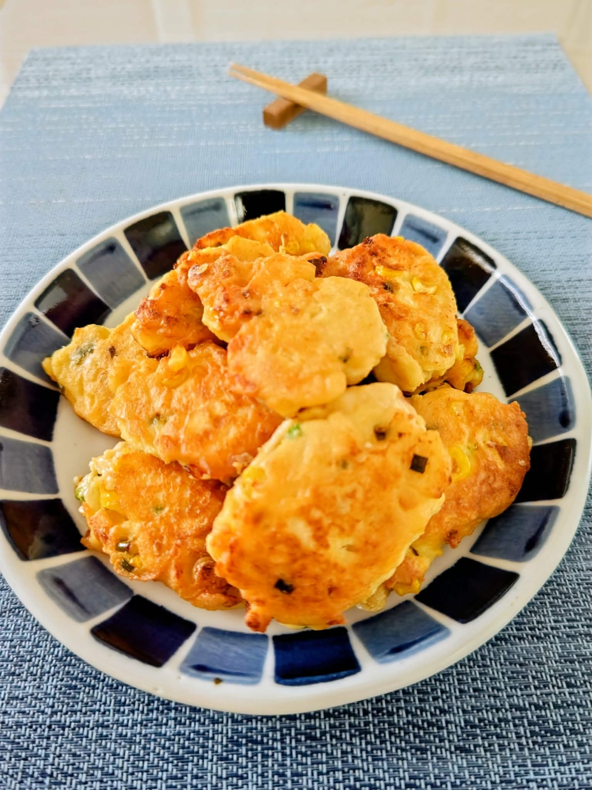 外はカリッと中はふんわり♪「とうもろこしの落とし豆腐」